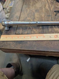 Husky 3/4-in ratchet