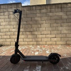 Electric scooter