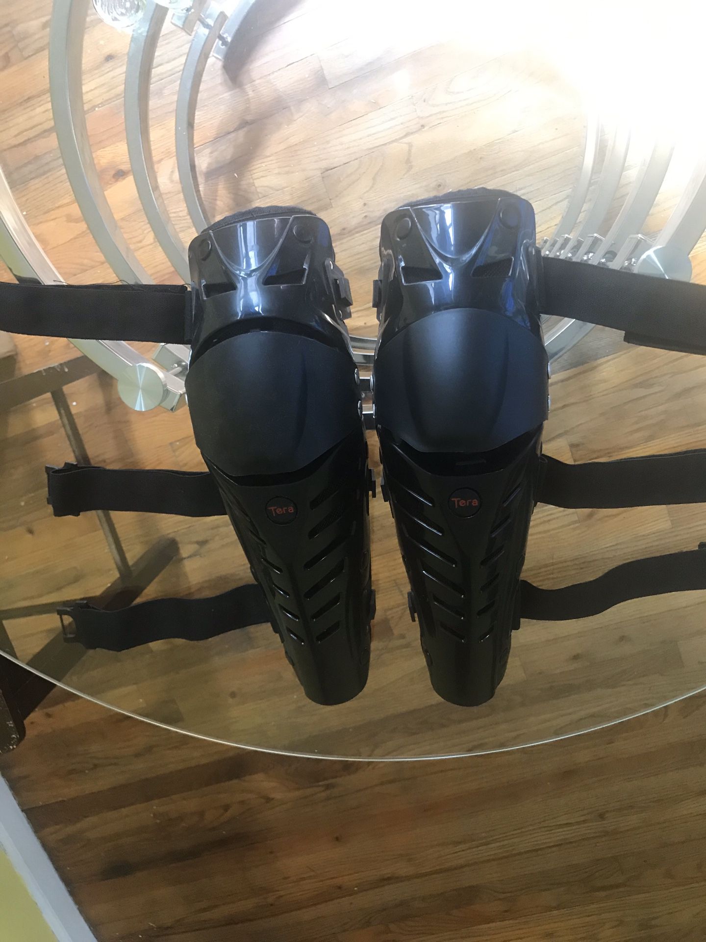 Tera motorcycle gear knee and chin protectors
