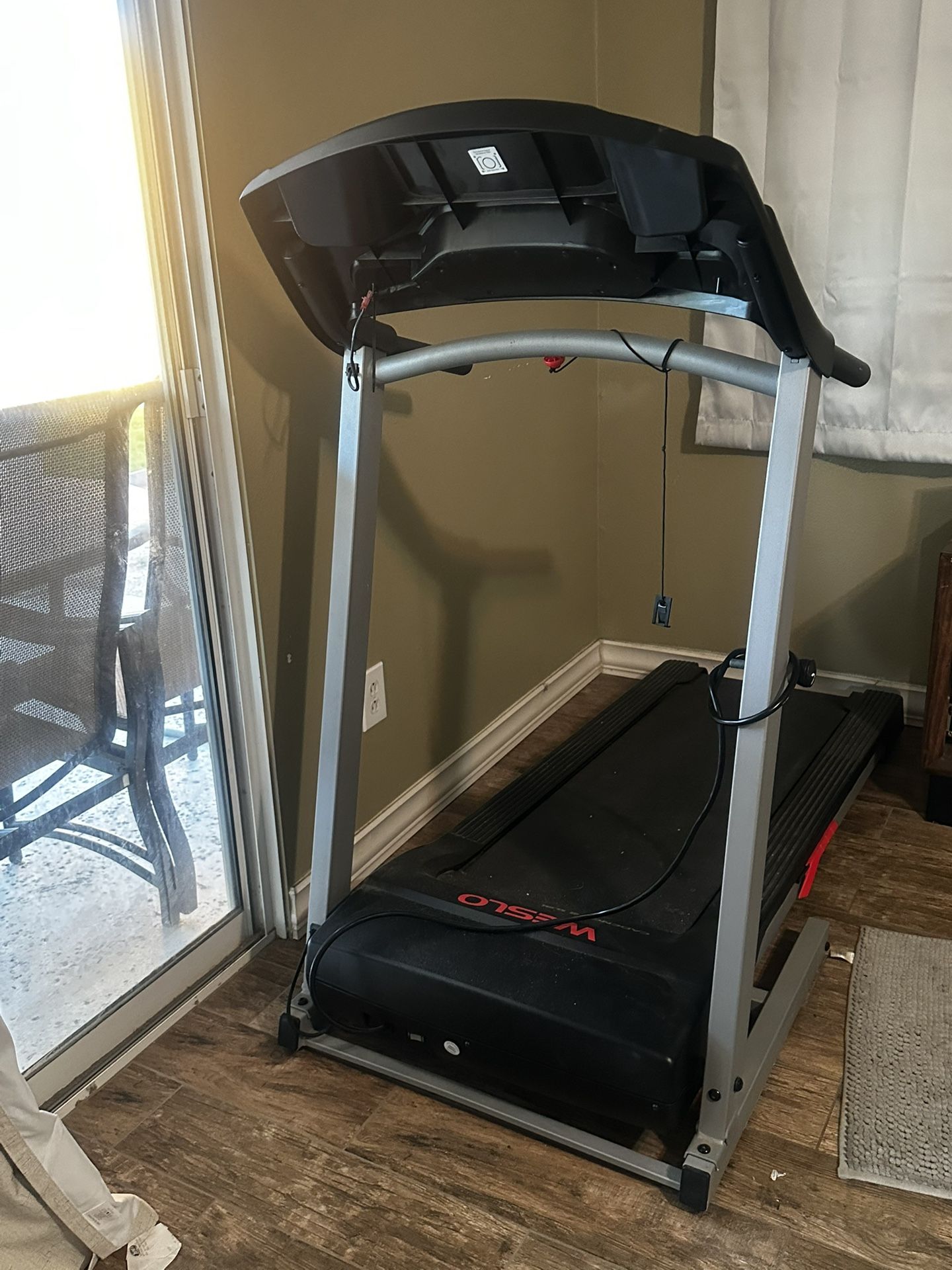 WESLO CADENCE G 5.9 FOLDING TREADMILL FOR HOME GYM