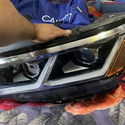 Vw Atlas Driver Side Headlight 