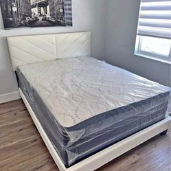 Clearance price! 🔥 Queen size mattress + base ||| I'm moving this week.