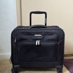 Samsonite Xenon 3.0 Spinner Mobile Office