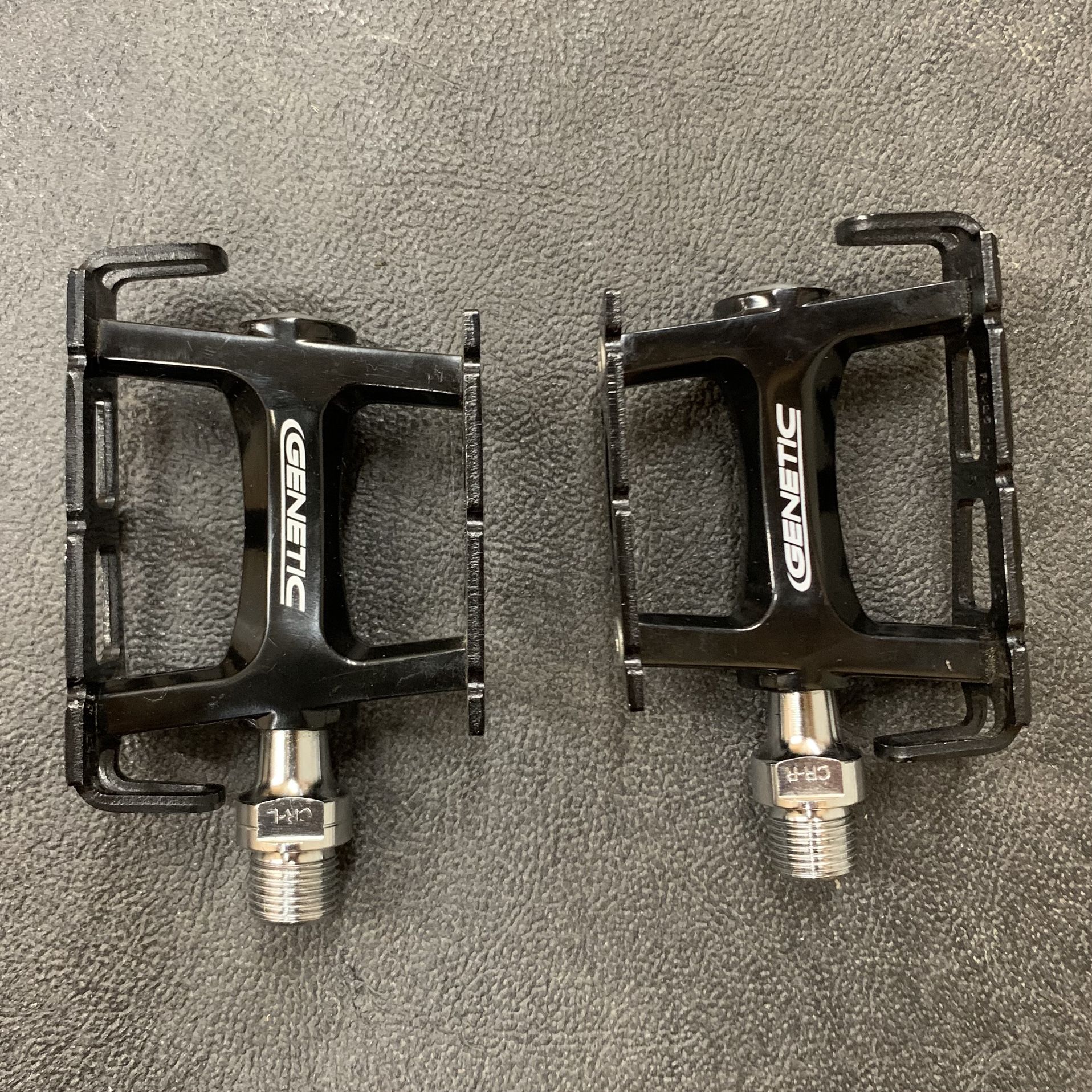 Genetic Track Pro SB pedals