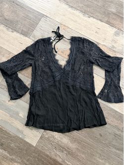 Lightweight v neck blouse