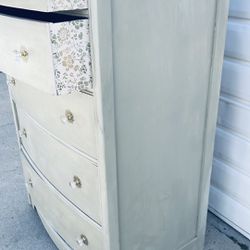 Vintage Wood Dresser w/Glass Knobs