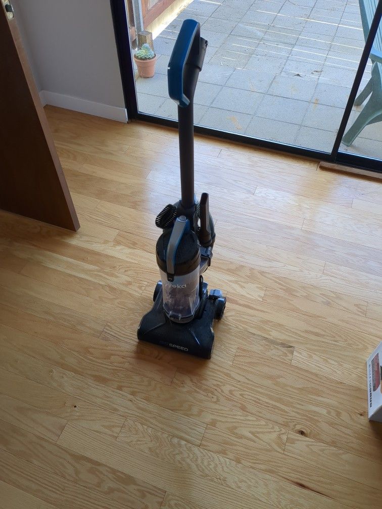 Vacuum Cleaner 