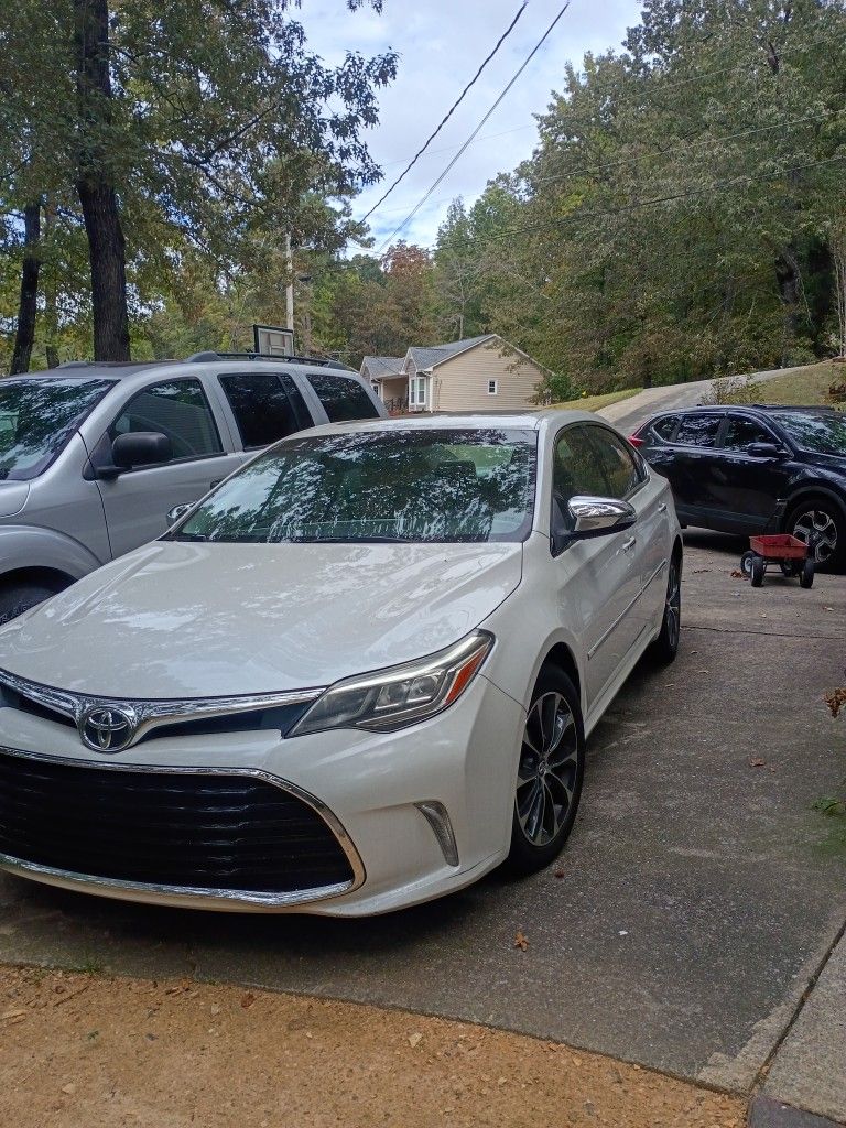 2019 Toyota Avalon