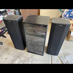 Technics stereo System w/ Speakers