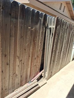 5 Fence panels