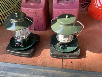 Lanterns Coleman propane dual mantles in nice hard carry cases