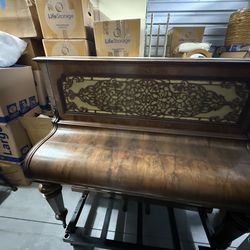 1800’s upright cottage piano