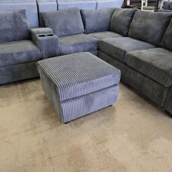 Sectional With Ottoman 