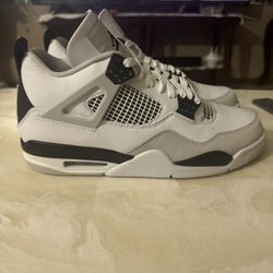 Jordan 4 Military Black Size 11