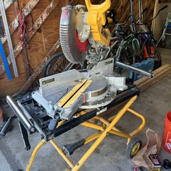 Dewalt 12” Compound Miter Saw