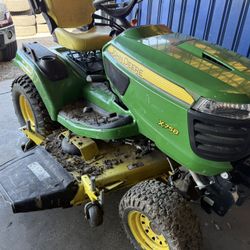 2015 John Deere X758 Ridding Lawn Tractor  Yanmar Diésel Engine 