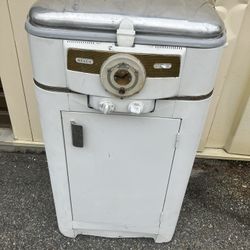 NESCO Vintage Electric Roaster 