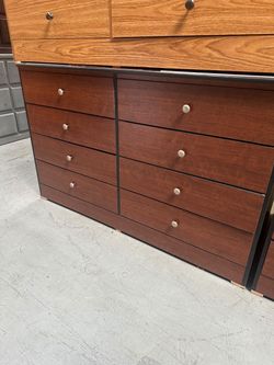 Eight drawers dresser / 8 drawers dresser