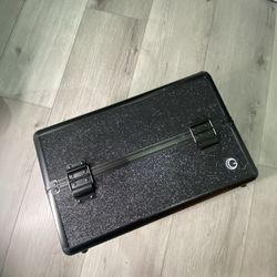 PRO MAKEUP CASE