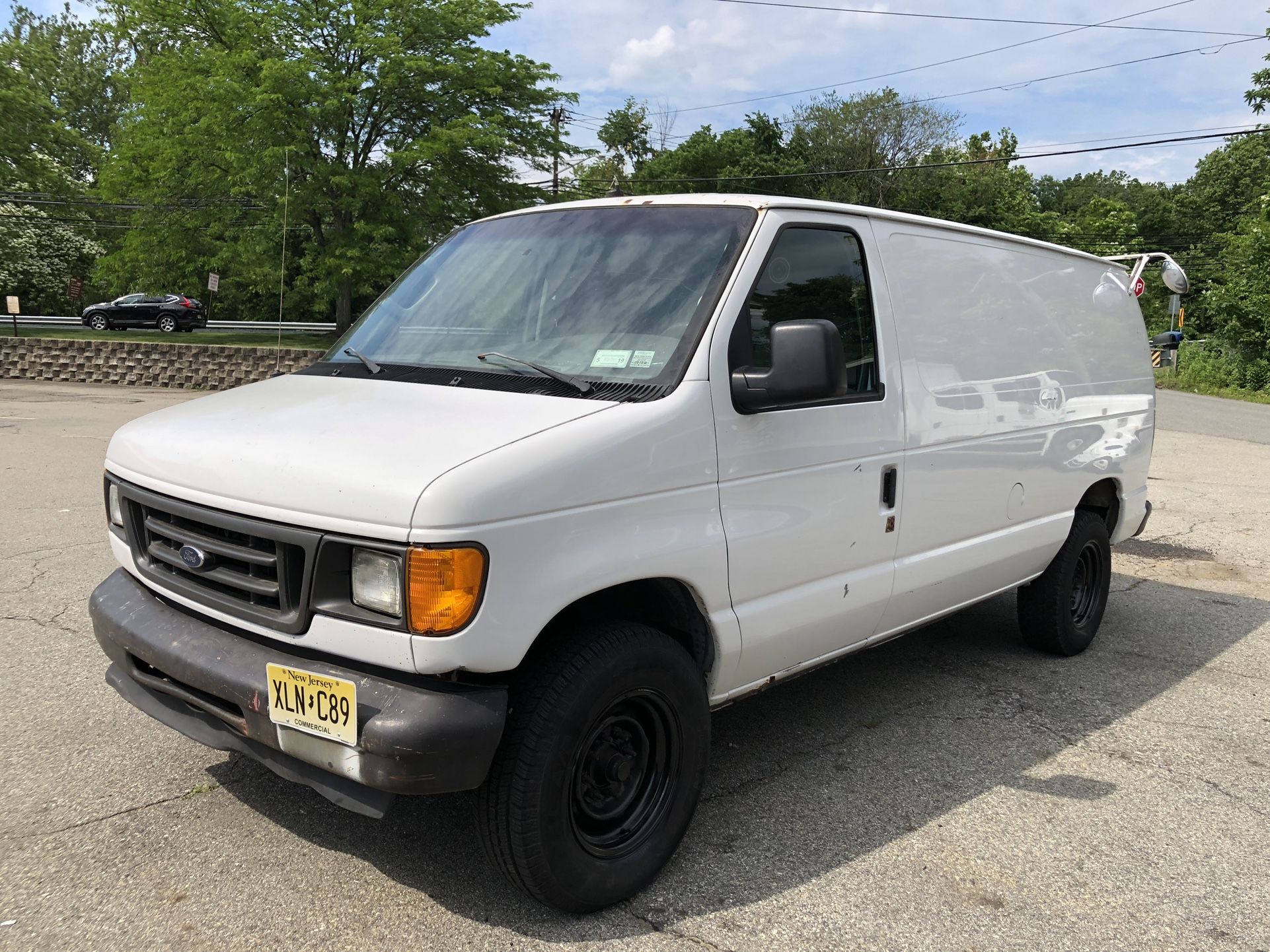 2005 Ford E-350