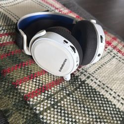 Great Condition Steel Series Gaming head Set 