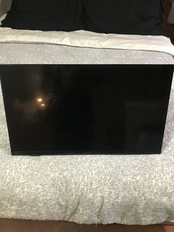 43in Insignia Smart Tv W Wall Mount