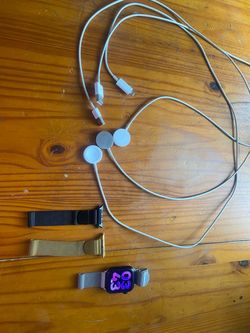 Apple Watch Series 7 GPS + cellular