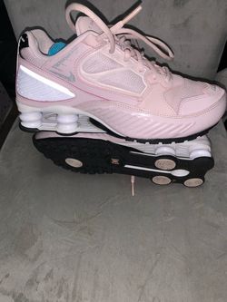 Nike (shox size 7.5)