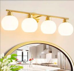 Gold bathroom vanity light