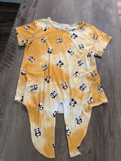 Short sleeve t-shirt size 14