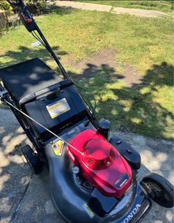 Honda HRC 216 Commercial lawnmower