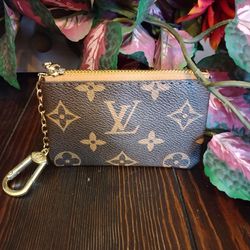 small wallet keychain lv