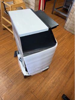 Ice maker