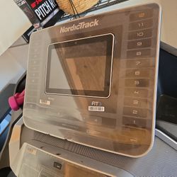 NordicTrack Exp 10i Treadmill 