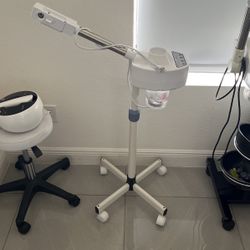 Facial steamer