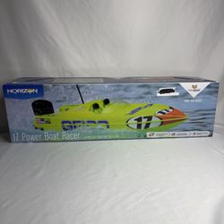 Horizon Pro Boat Lucas Oil 17" Power Boat Racer Self-Righting Deep-V Ready To Use