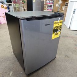 Galanz 2.7 cu ft One‑Door Mini Fridge – Stainless Steel Look