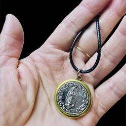 New Our lady of Guadalupe medallion necklace-Virgin de Guadalupe medalla collar jewelry-catholic gifts