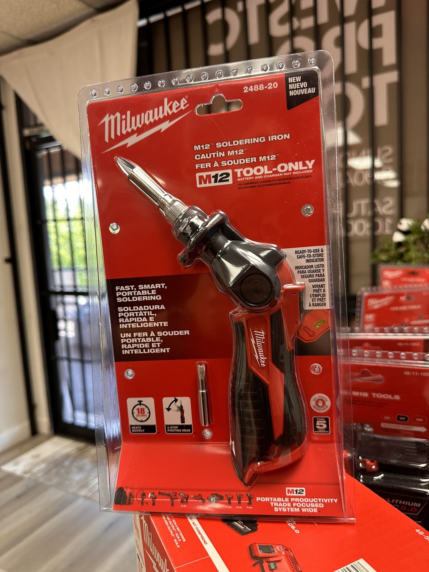 Milwaukee M12 12-Volt Lithium-Ion Cordless Soldering Iron (Tool-Only)