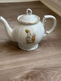 Vintage Holly Hobbie Tea Pot  “Love Is The Little Things You Do”