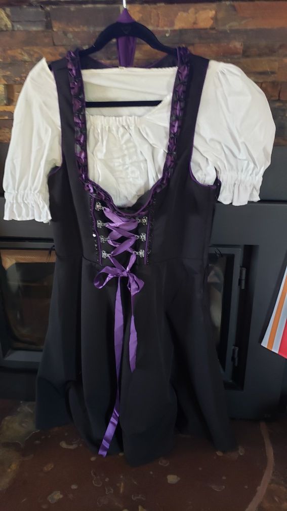 Costume - German - Real