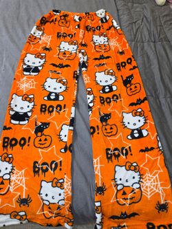 HELLO KITTY HALLOWEEN PAJAMAS WOMENS LARGE