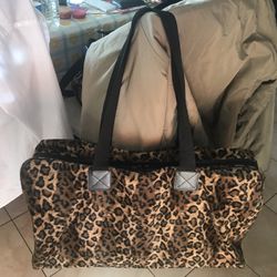 Woman’s Duffel Bag 