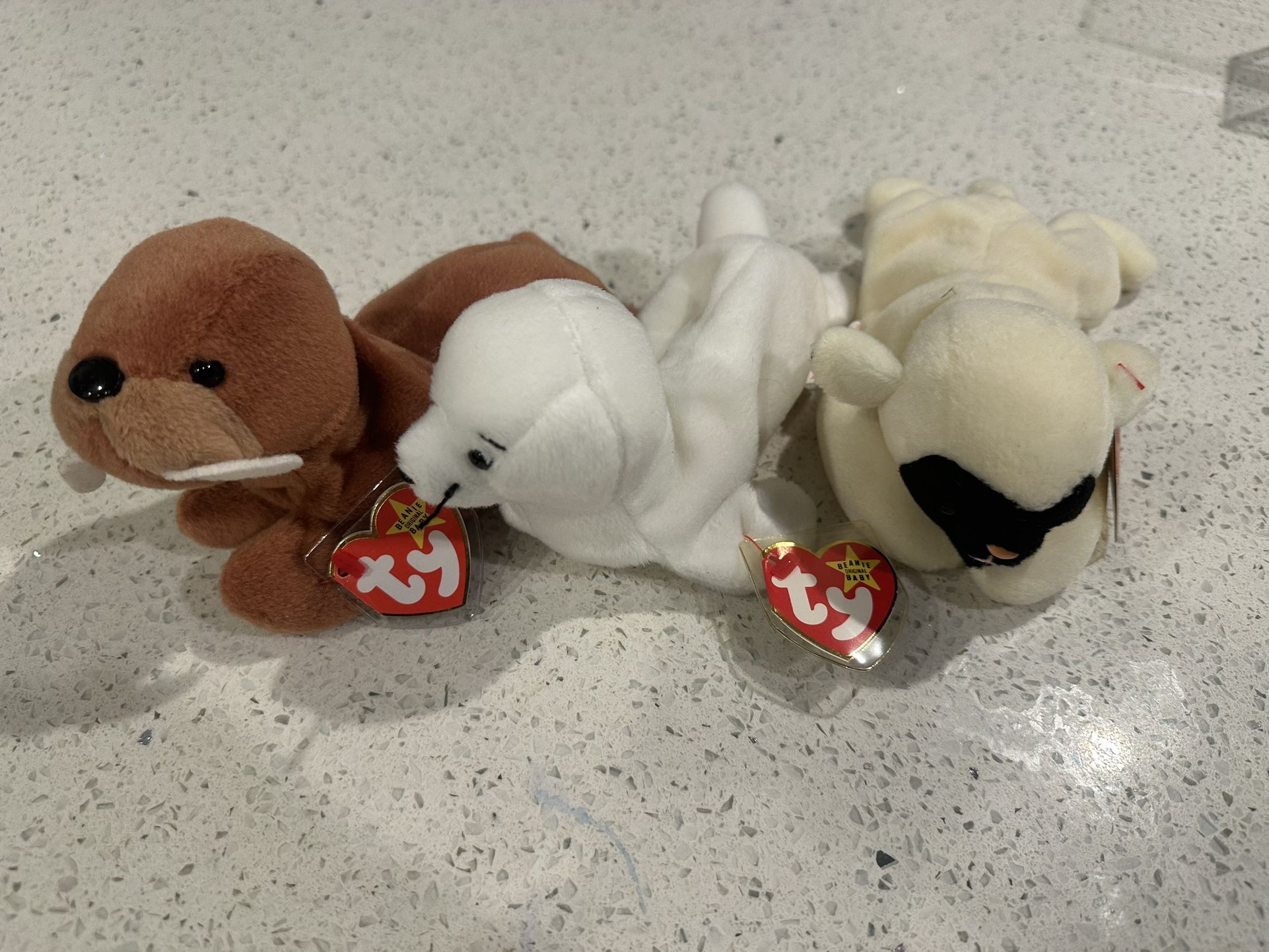 Large collection Of Beanie Babies - 500 