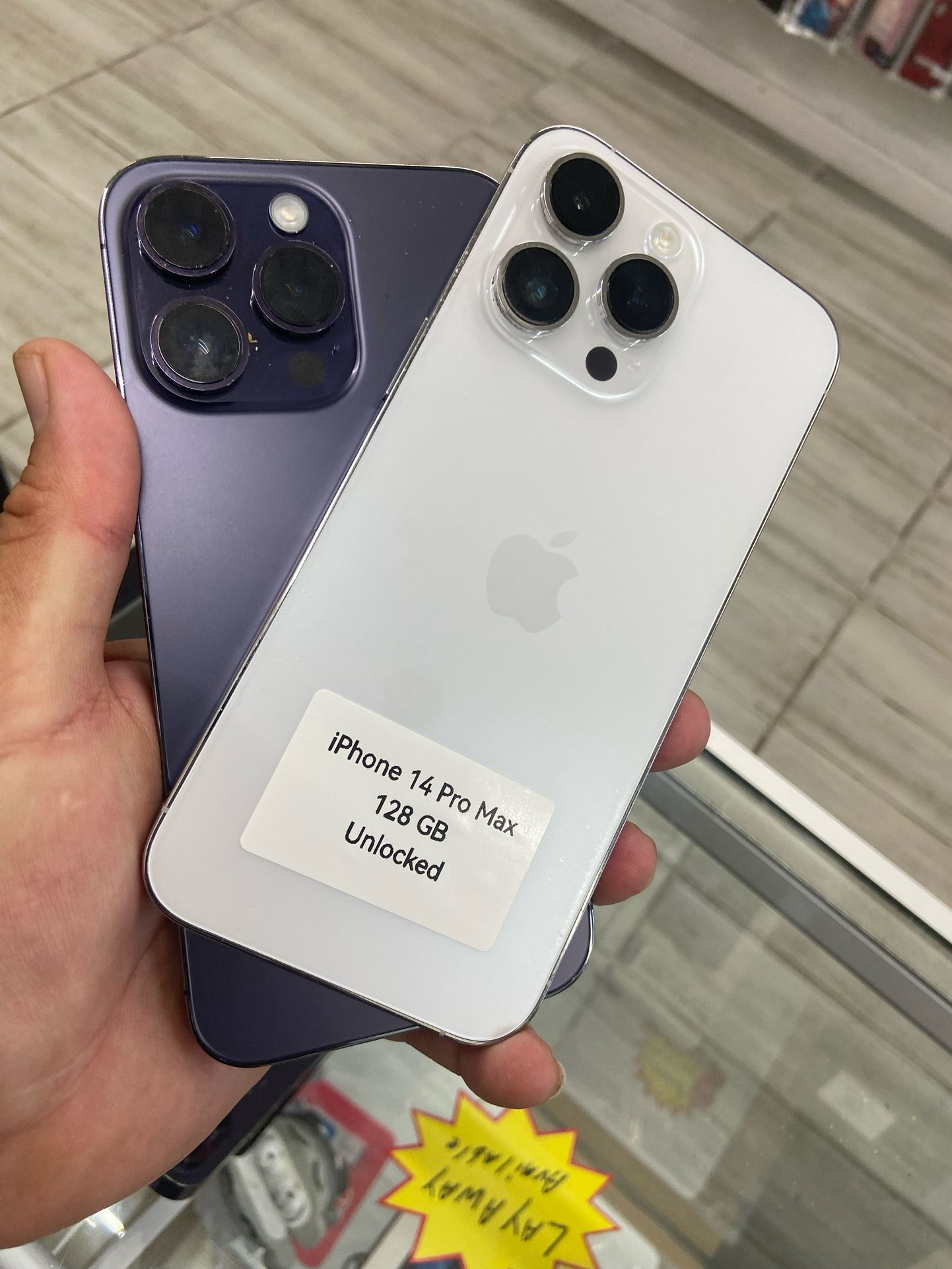 iPhone 14 Pro Max Unlocked. Cash Or $50 Down W Approval