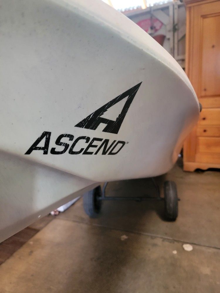 kayak acend 10ft 