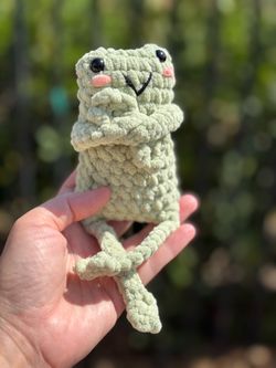 Crochet Green Leggy Frog plushie $10