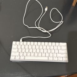 ROYAL KLUDGE Wired Keyboard 