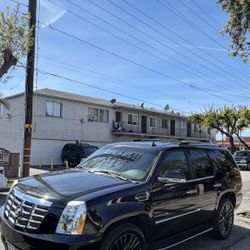 2011 Cadillac Escalade 