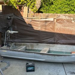 10 Foot Aluminum Boat With Motor And Battery